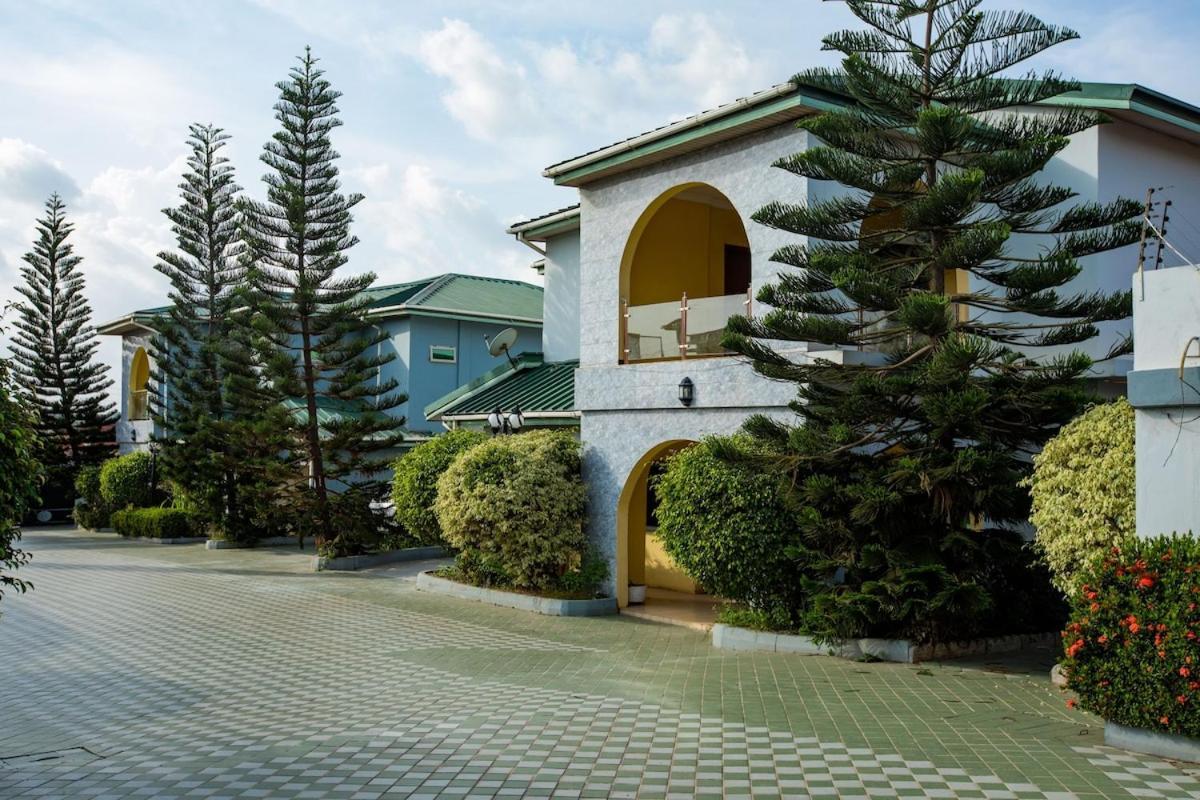 Takako Court Luxury Houses & Apartments, East Legon Accra Exterior photo